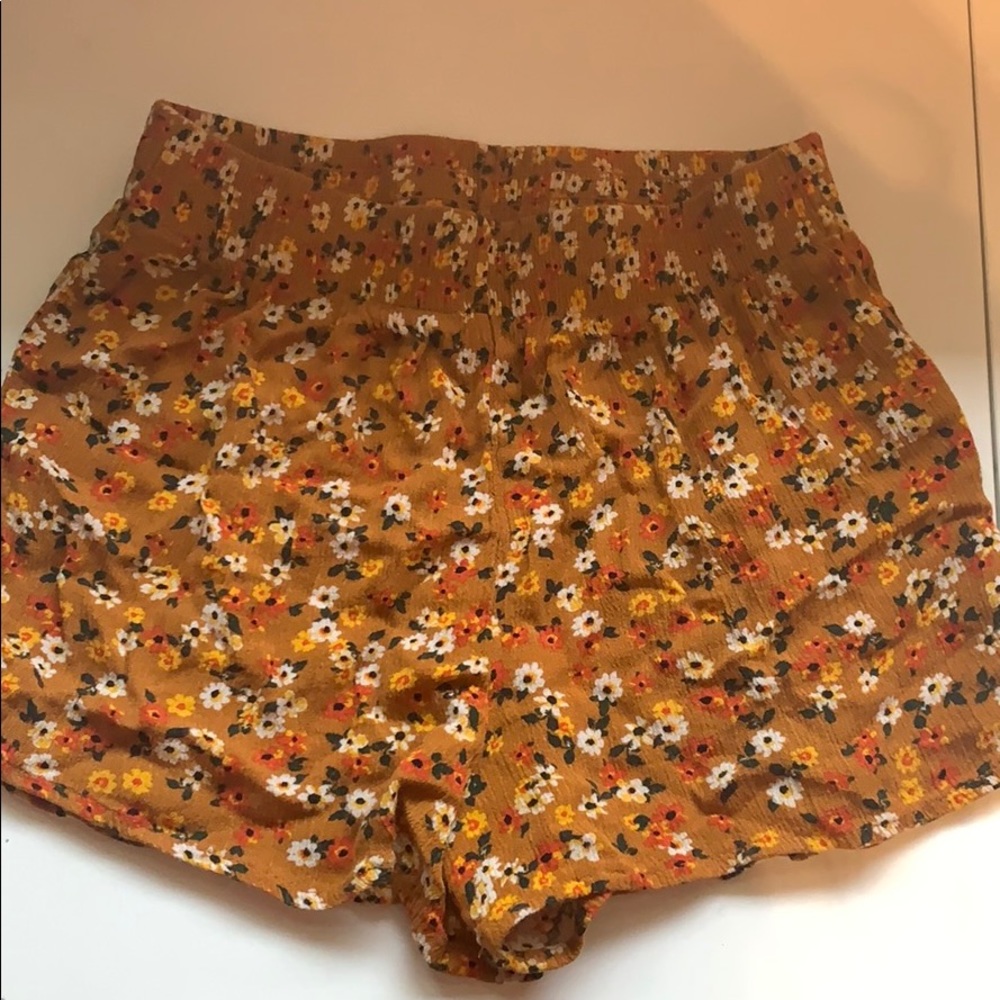 NWOT Rue21 Floral shorts